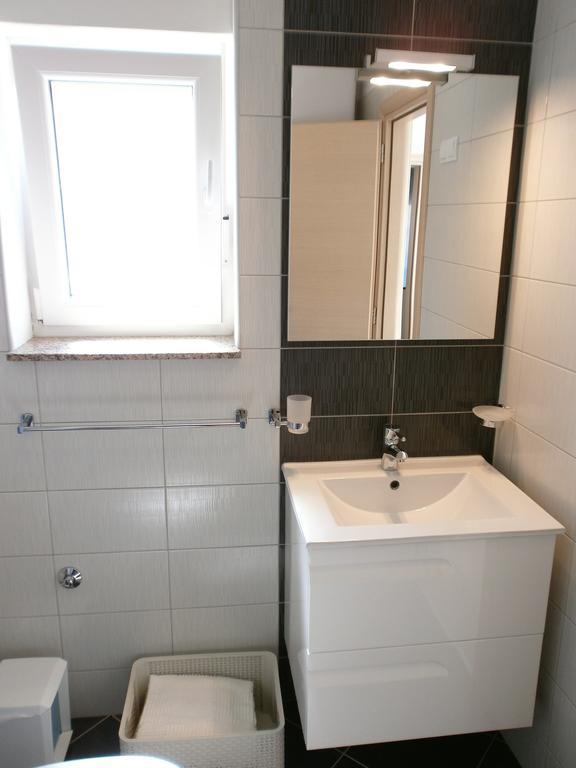 Ližnjan Apartments Bora חדר תמונה