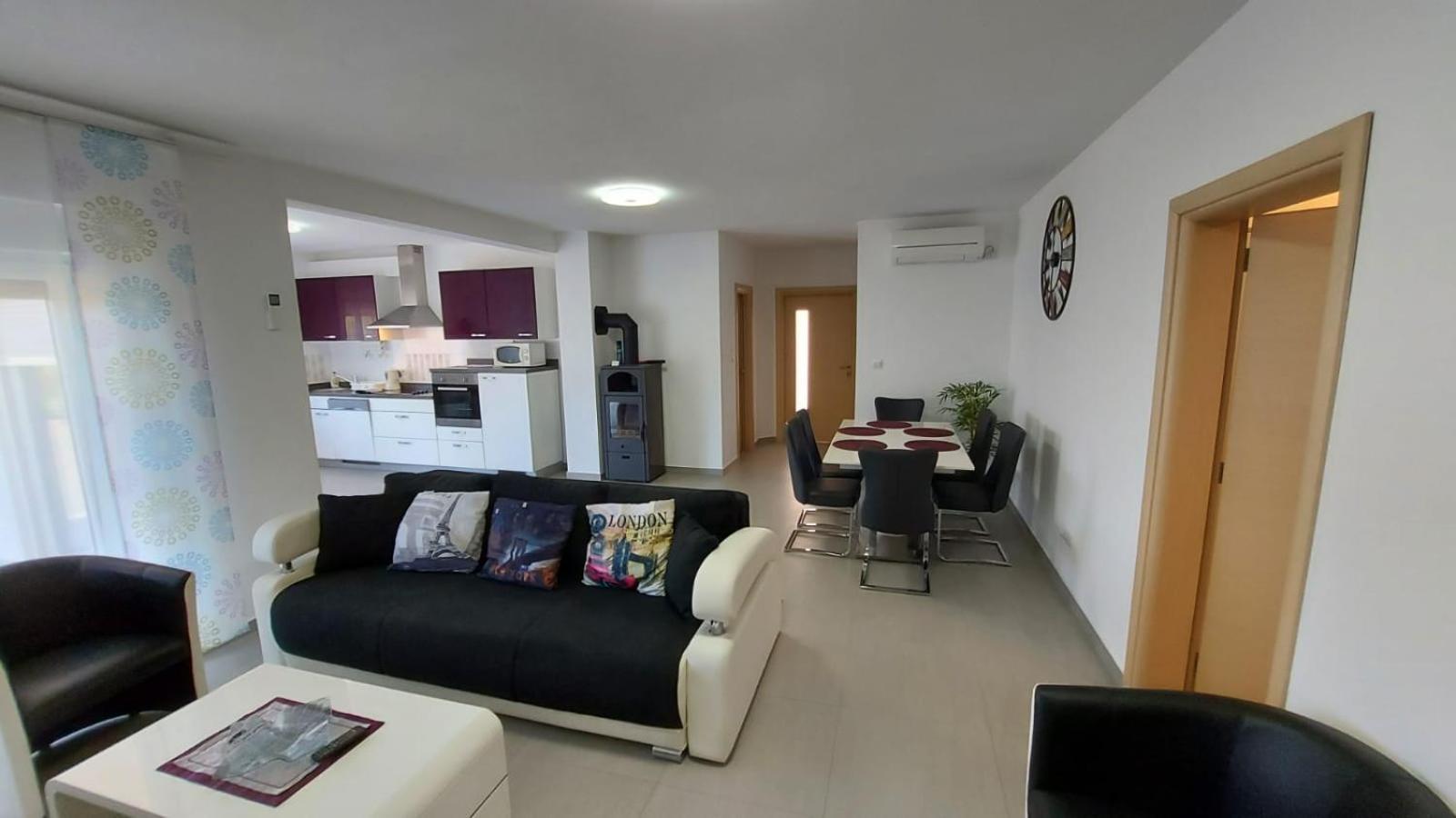 Ližnjan Apartments Bora מראה חיצוני תמונה